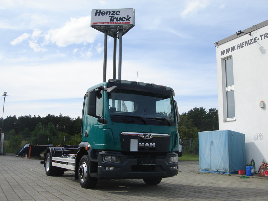 MAN MAN TG-M Abrollkipper 15.250 BL - Lastbil kroghejs: billede 3 MAN MAN TG-M Abrollkipper 15.250 BL - Lastbil kroghejs: billede 3