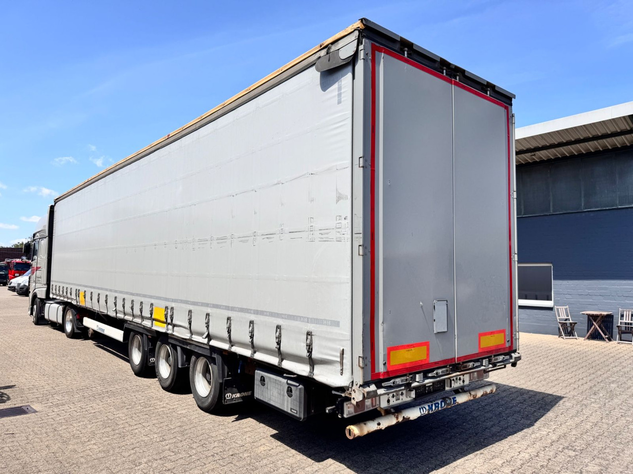 Krone SD Curtainsider MEGA Jumbo XL Zert Getränke etc - Gardintrailer: billede 1 Krone SD Curtainsider MEGA Jumbo XL Zert Getränke etc - Gardintrailer: billede 1