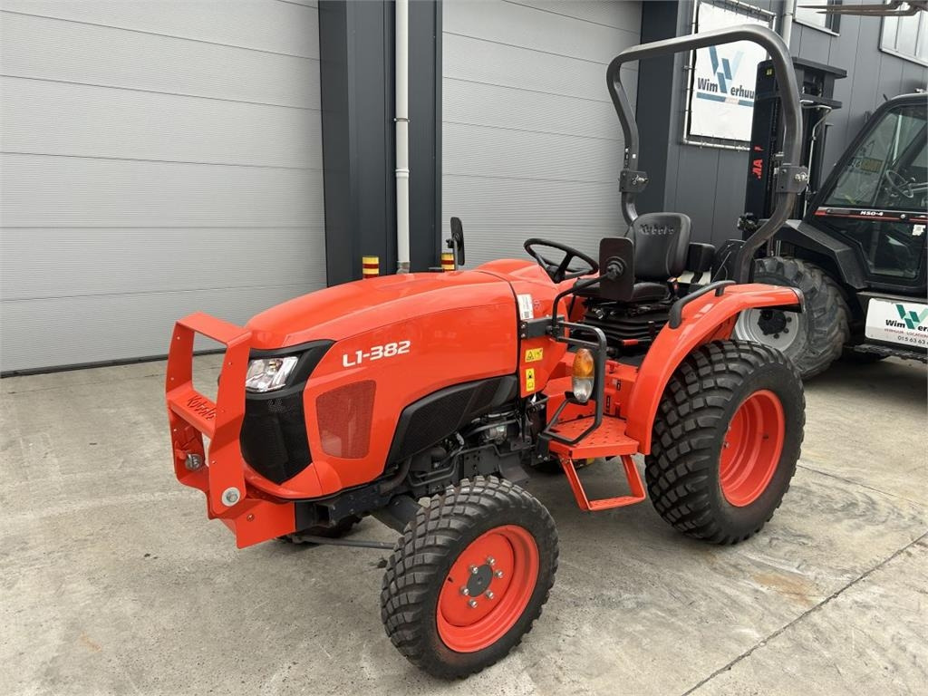 Kubota L1-382 (7325) - Kommunal traktor: billede 1 Kubota L1-382 (7325) - Kommunal traktor: billede 1