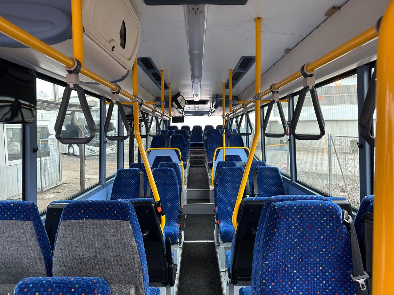 Leje en Iveco Irisbus Crossway LE SFR 162 *AC*100 km/h*Schalt Iveco Irisbus Crossway LE SFR 162 *AC*100 km/h*Schalt Iveco Irisbus Crossway LE SFR 162 *AC*100 km/h*Schalt Iveco Irisbus Crossway LE SFR 162 *AC*100 km/h*Schalt: billede 13