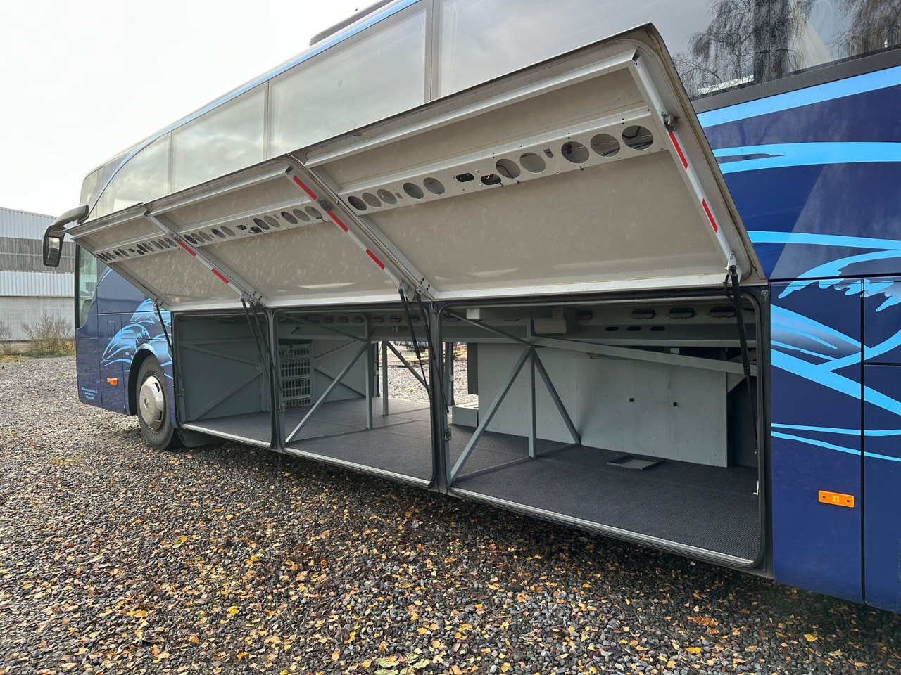 Mercedes-Benz Tourismo O350 17 RHD-L (59Sitze*DE*TOP) - Turistbus: billede 4 Mercedes-Benz Tourismo O350 17 RHD-L (59Sitze*DE*TOP) - Turistbus: billede 4