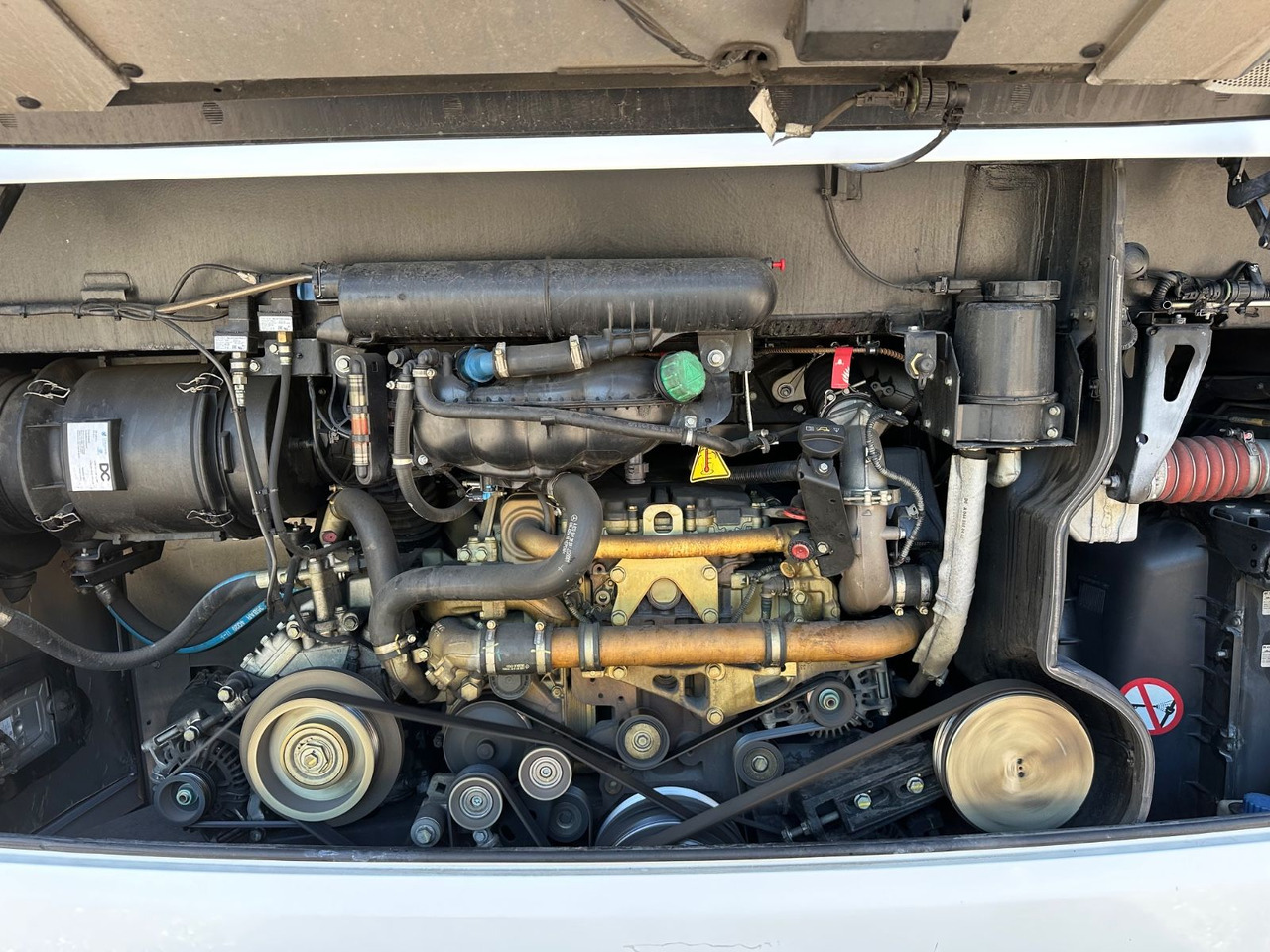 Setra S 415 LE Business (374 tKm*TOP) - Bybus: billede 4 Setra S 415 LE Business (374 tKm*TOP) - Bybus: billede 4