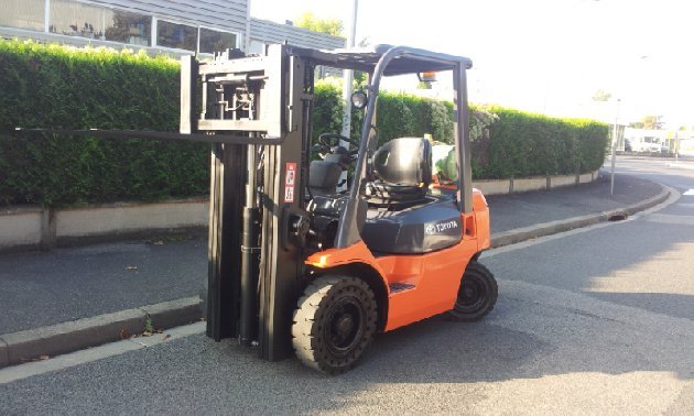 Toyota 7FGF20 - Gas gaffeltruck: billede 1 Toyota 7FGF20 - Gas gaffeltruck: billede 1